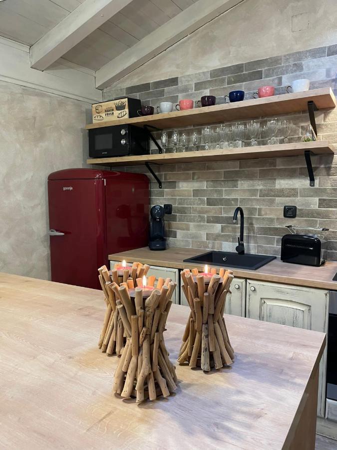 Apartman Ksenija Zara Esterno foto