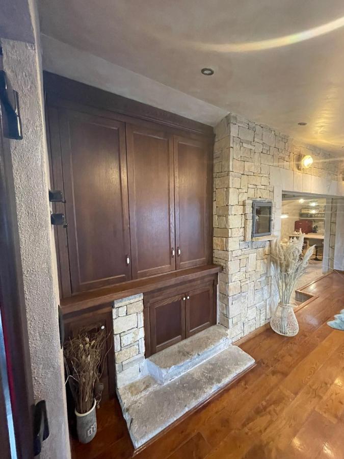 Apartman Ksenija Zara Esterno foto